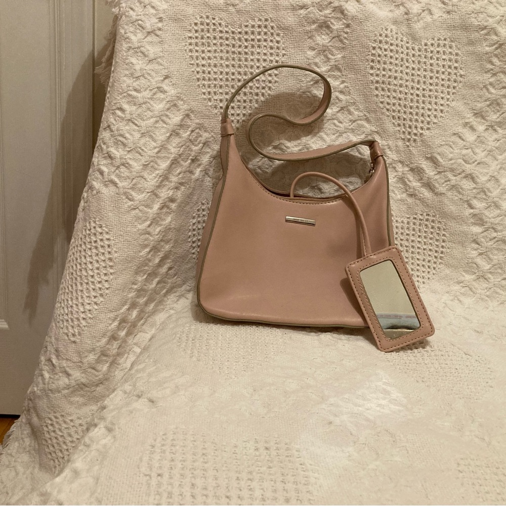 Three Purses. - image 1